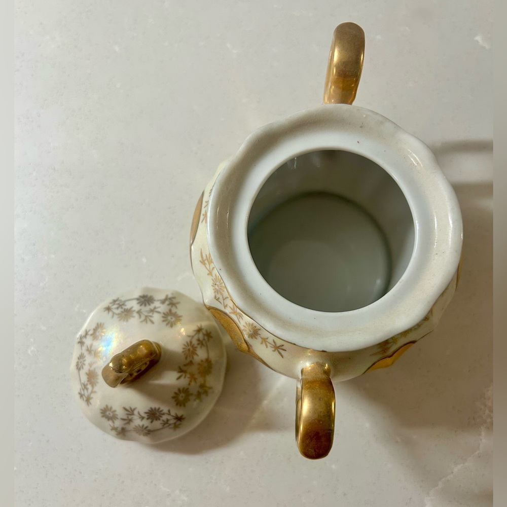 Elegant Gold-Trim Porcelain Tea Set - 3-Piece Coffee/Tea Service - Picture 9 of 16